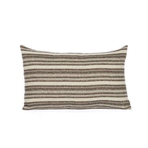 Daniela Pillow-featured