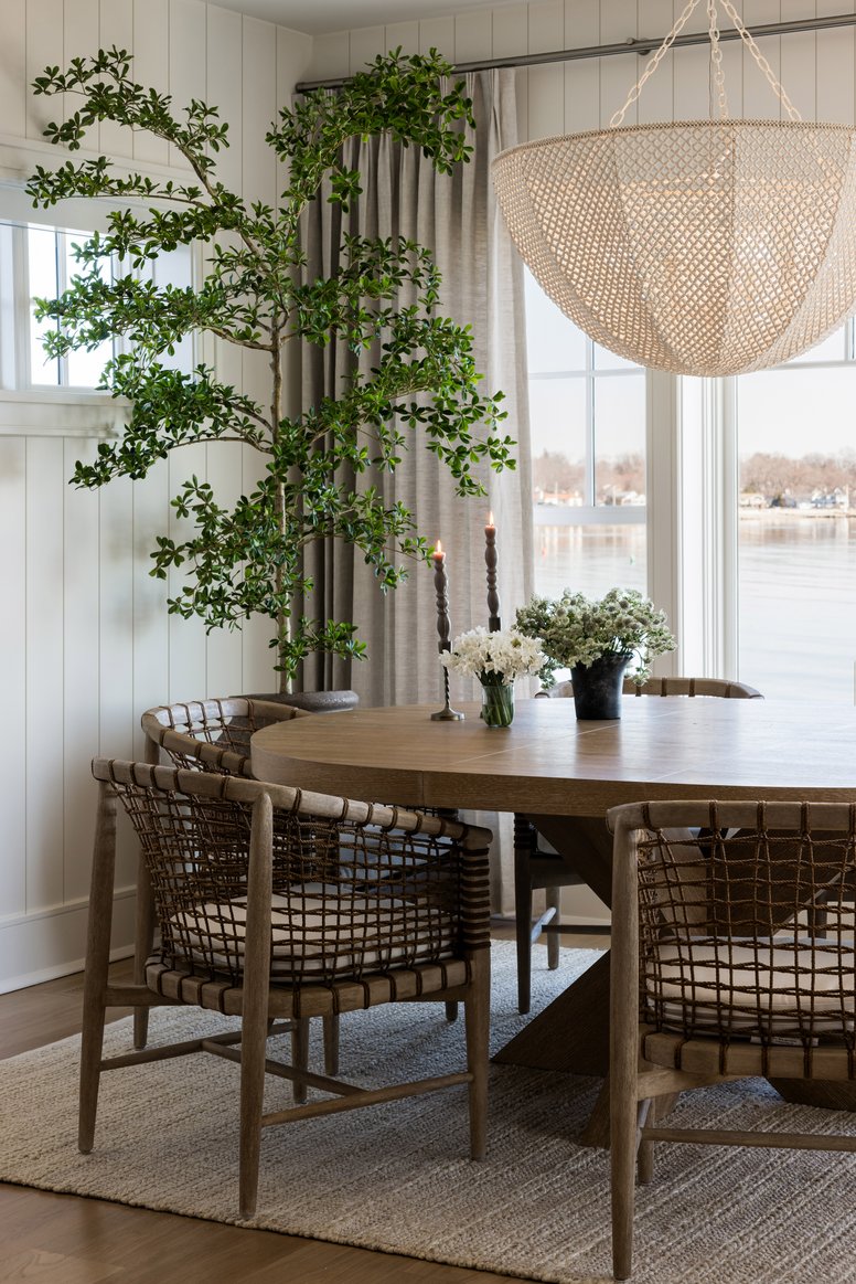 Dining room table in Coastal Connecticut