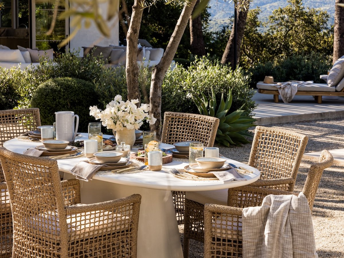 Outdoor Dining in Ojai Oasis by Pure Salt