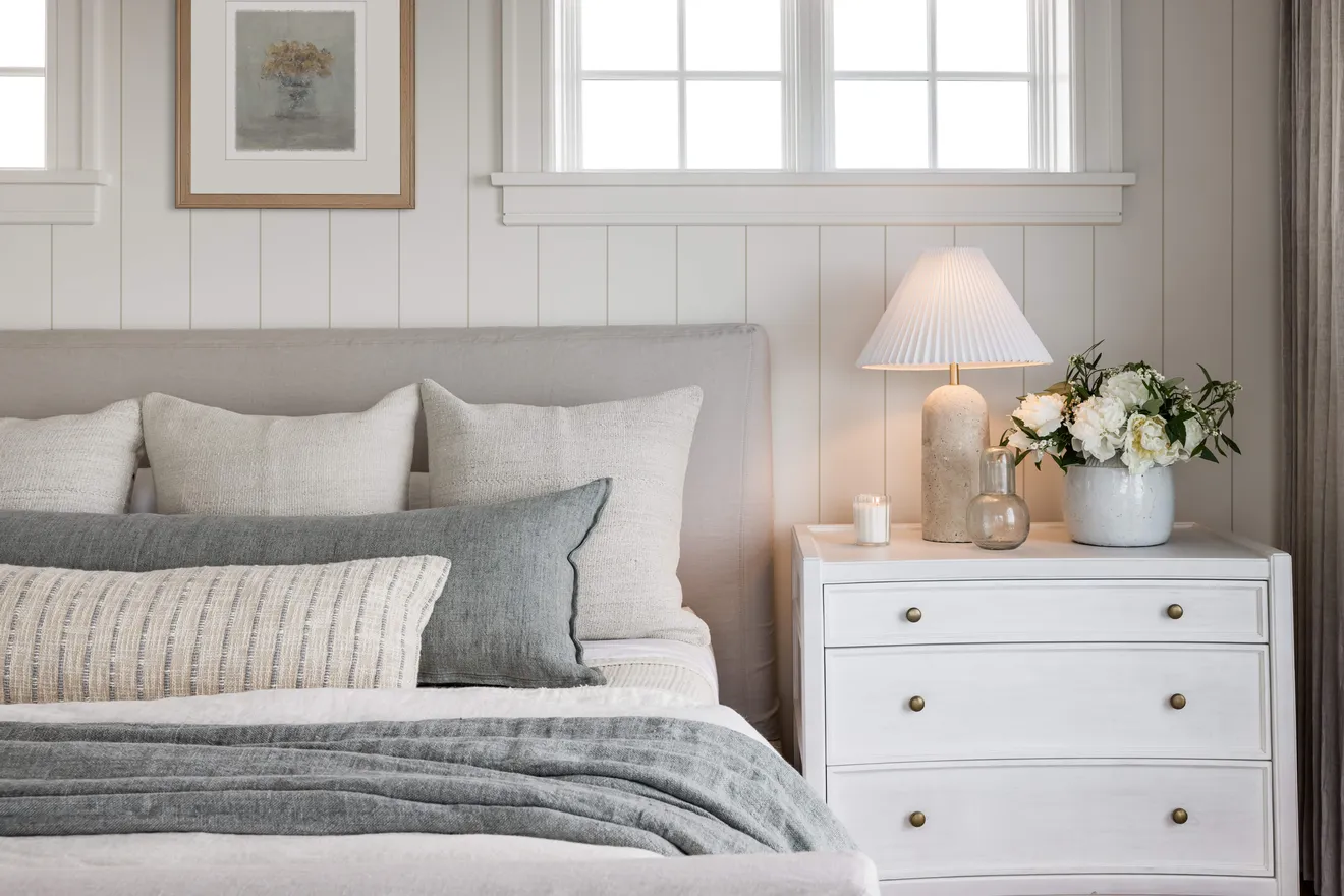 Coastal Connecticut Primary Suite Bedside