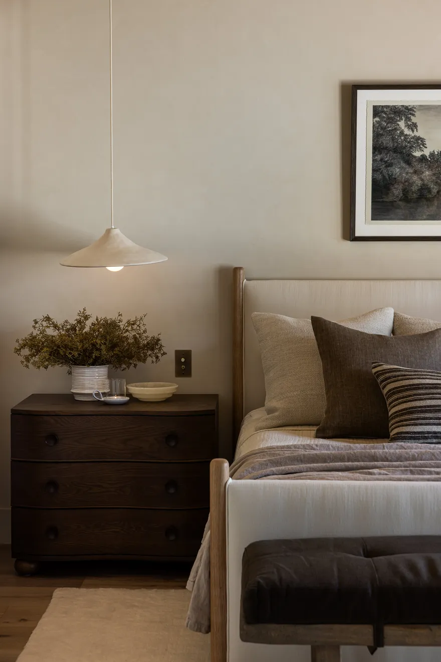 California Ranch Primary Suite Bedside