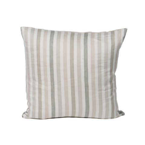 Ximena Pillow-featured