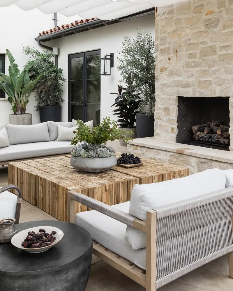 b9a79e80-ece5-4b38-ae41-2a181403f778