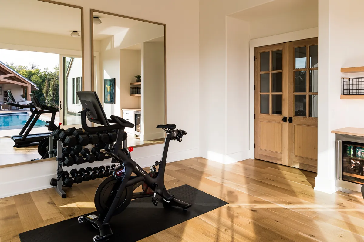 Bonus room gym in Flint Hills