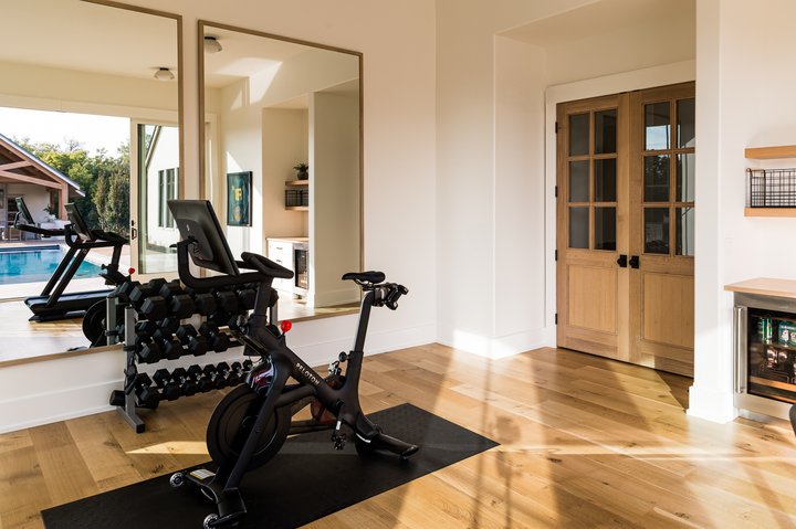 Bonus room gym in Flint Hills