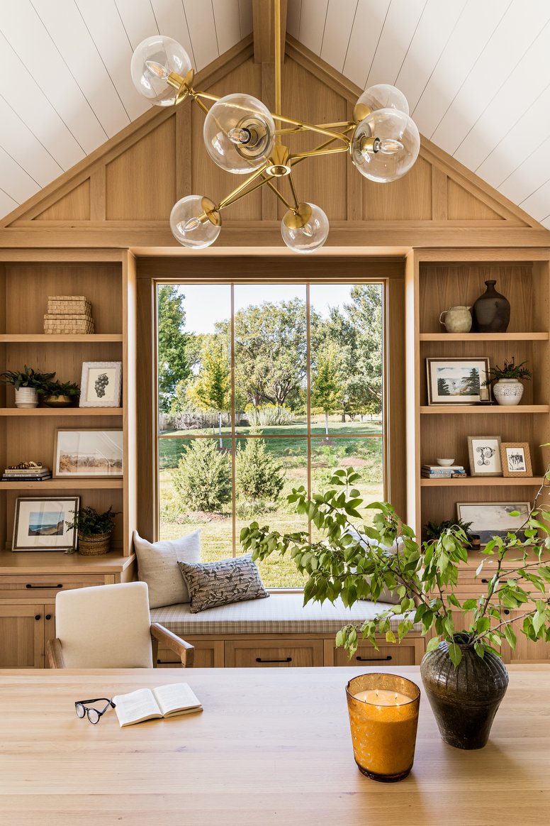 Bonus office in Flint Hills