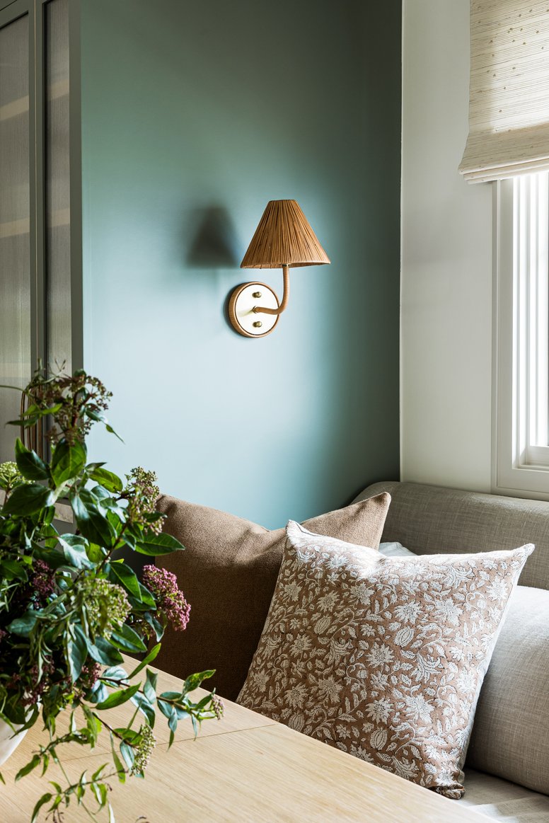 Dining Room wall lighting in Emerald Bay