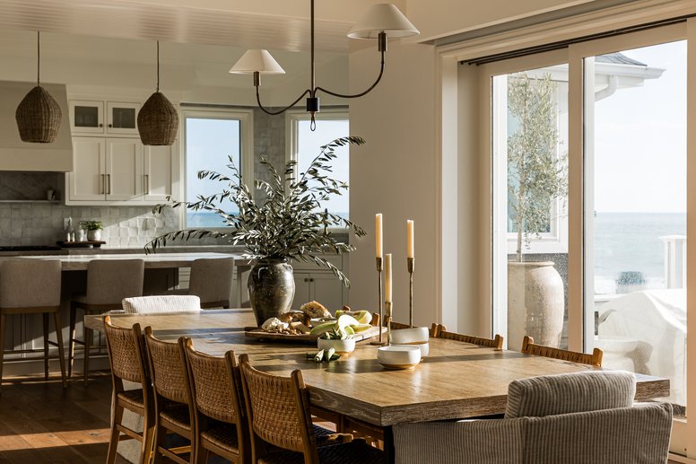 Dining room in T-Street