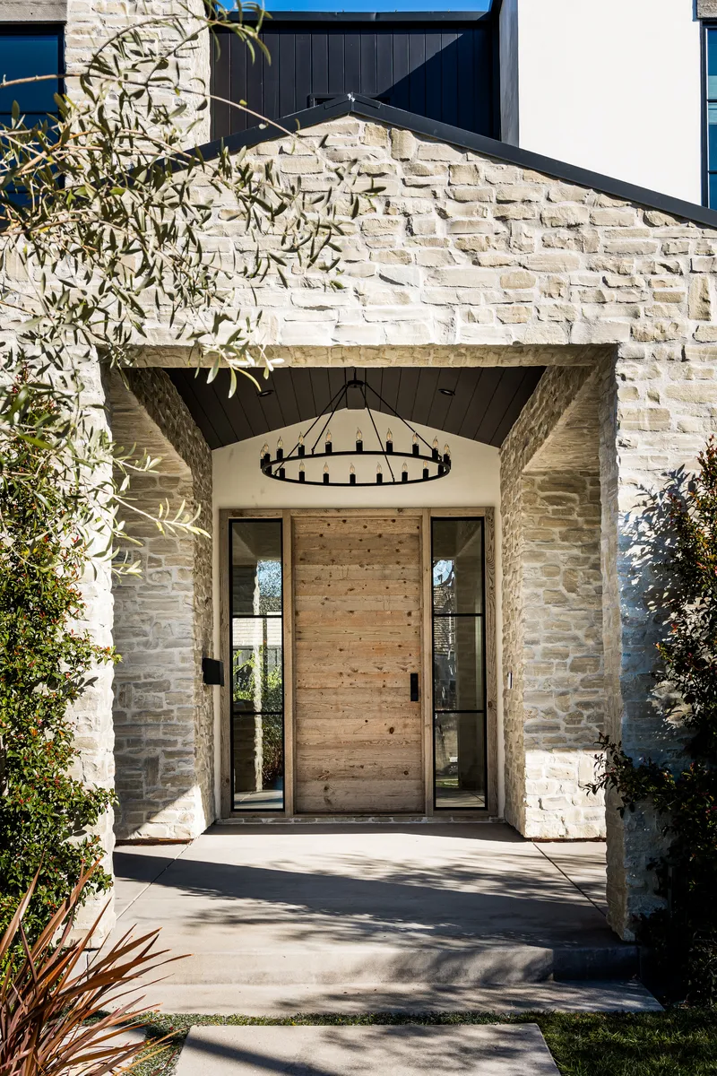 Exterior entry way in Newport Harbor