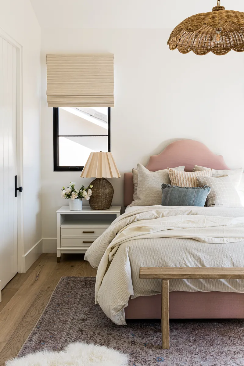 Girls bedroom in Newport Harbor