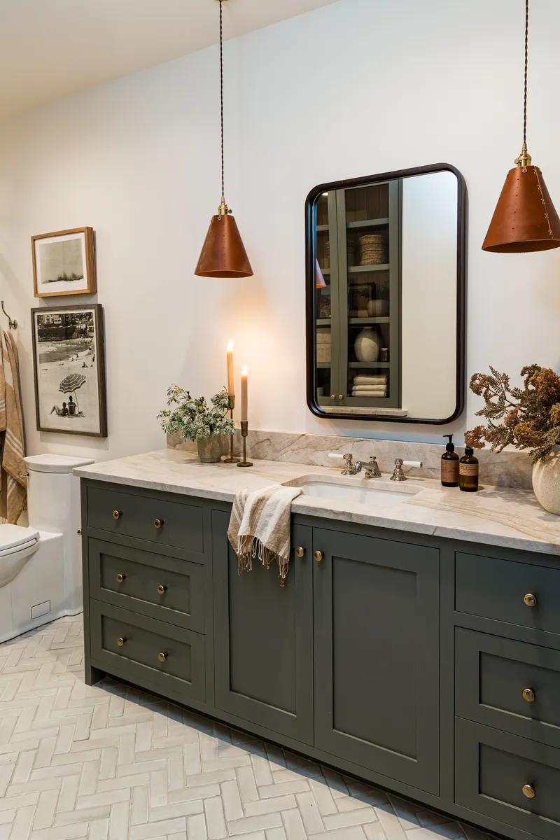 Guest Bath in Flint Hills