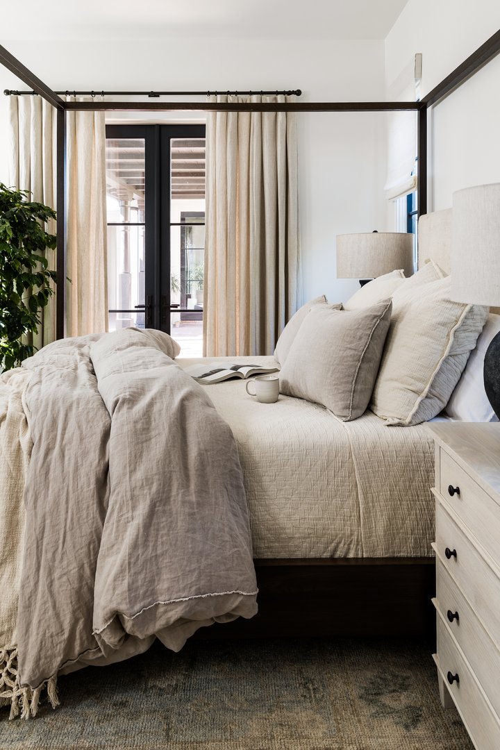 Guest bedroom in Shady Canyon