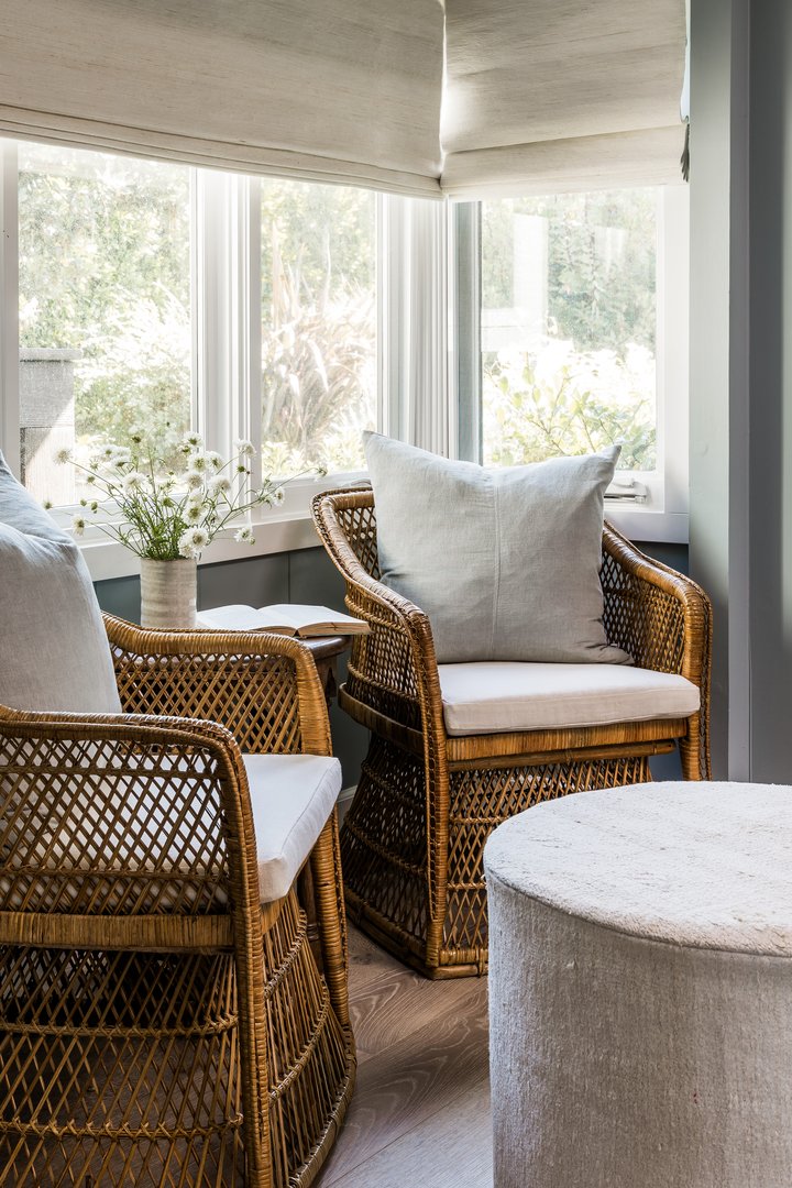 Guest Room seating in Laguna Beach