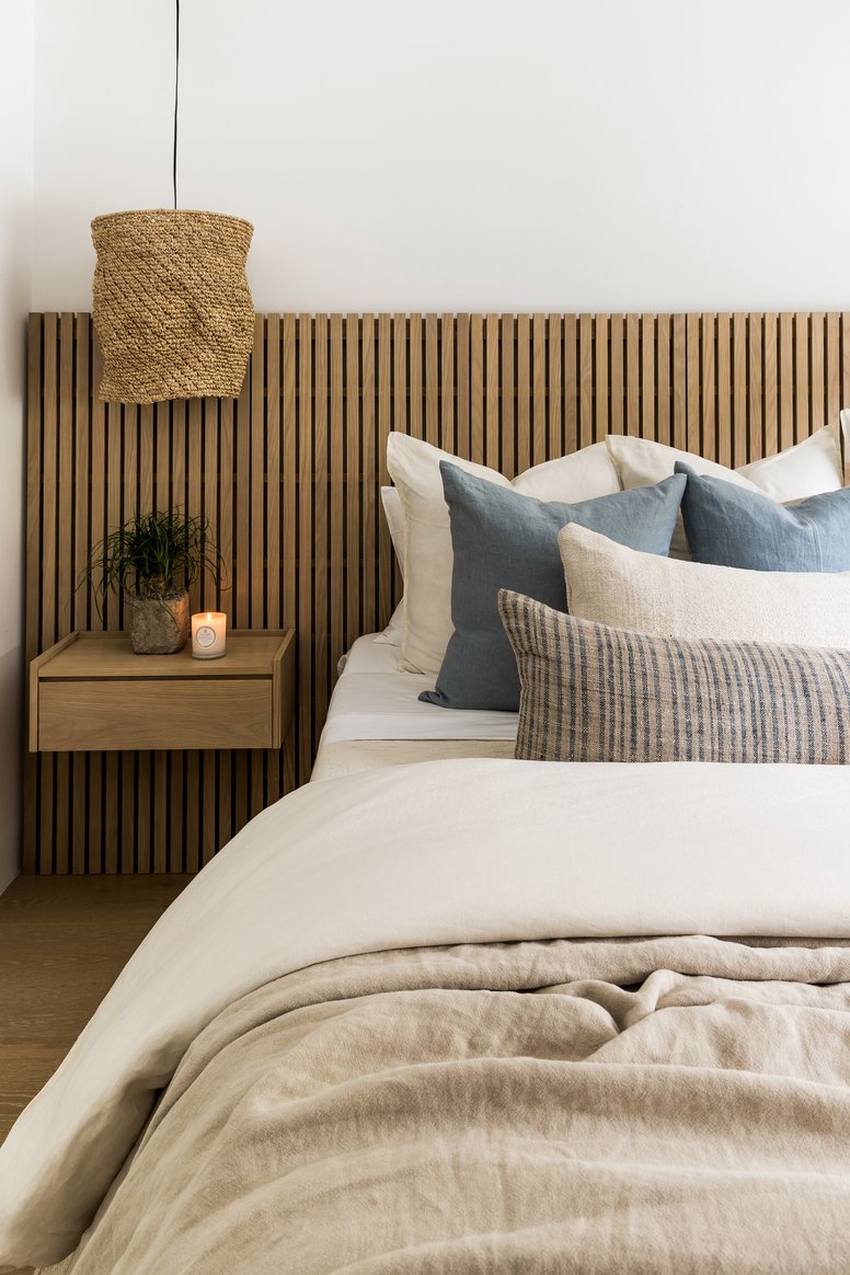 Guest bedroom in Malibu