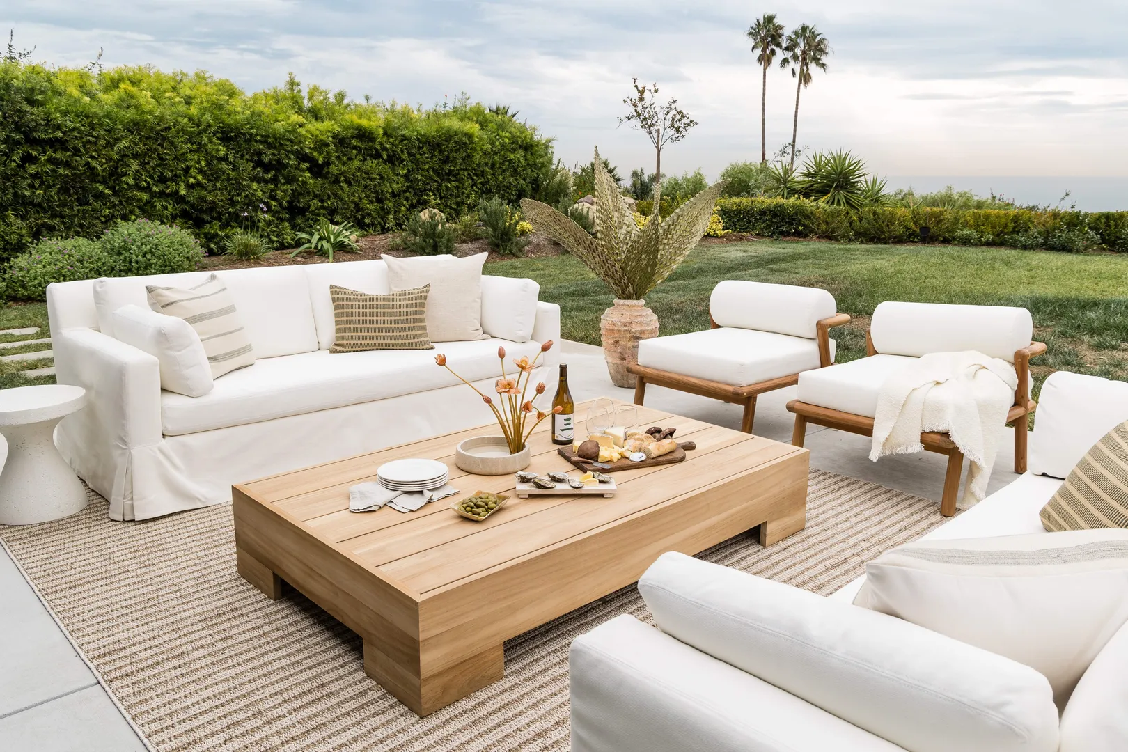 Leigh's Outdoor Styling Guide