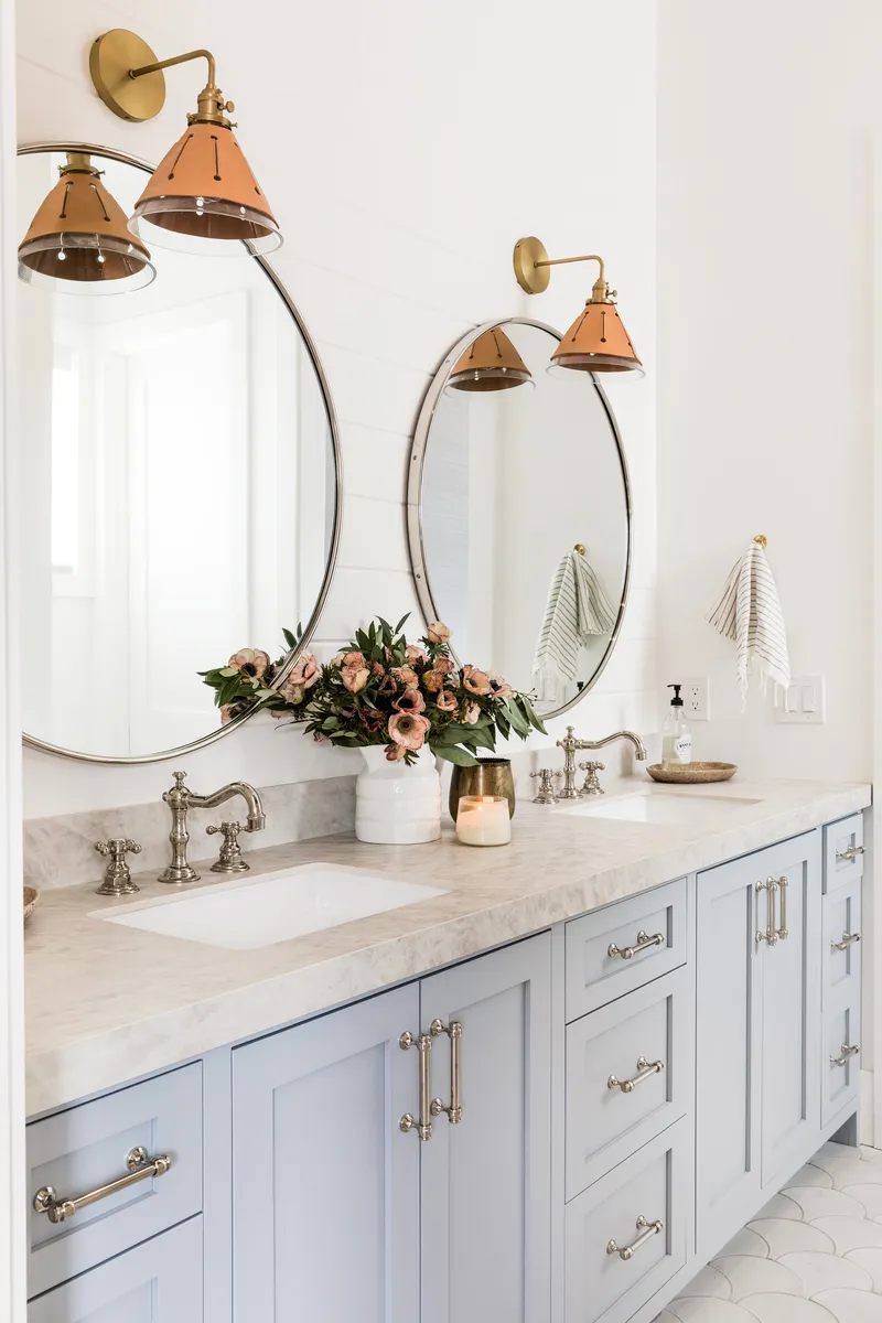 Girls bathroom in North Tustin by Pure Salt