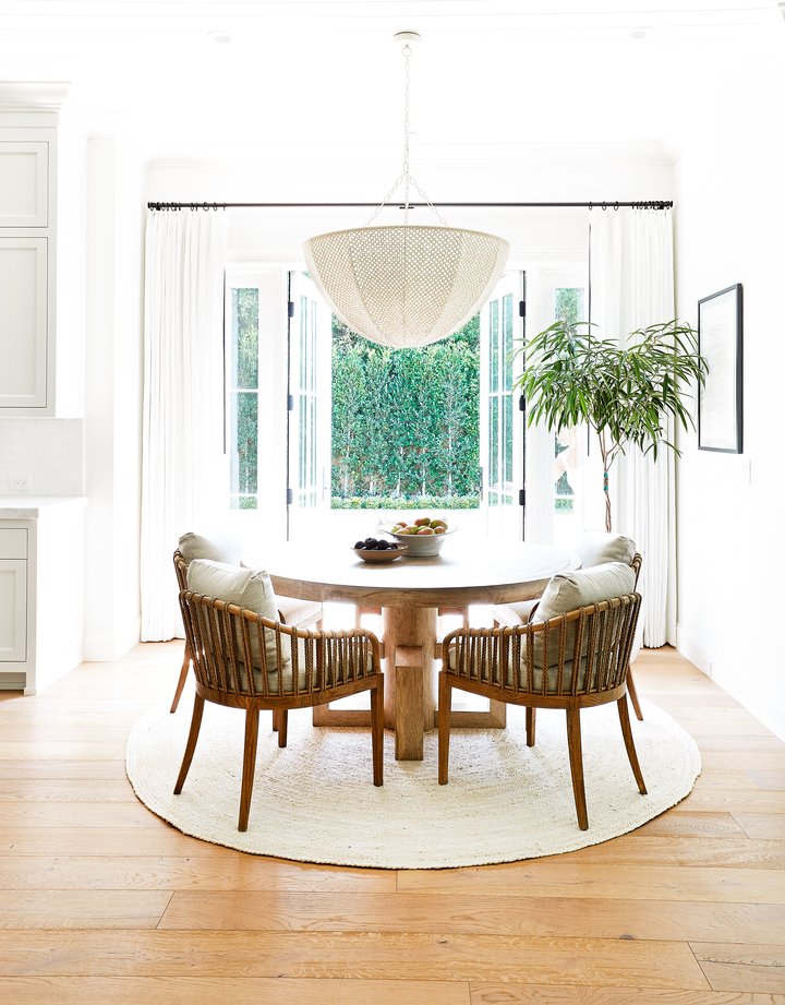 Kitchen nook in Brentwood by Pure Salt