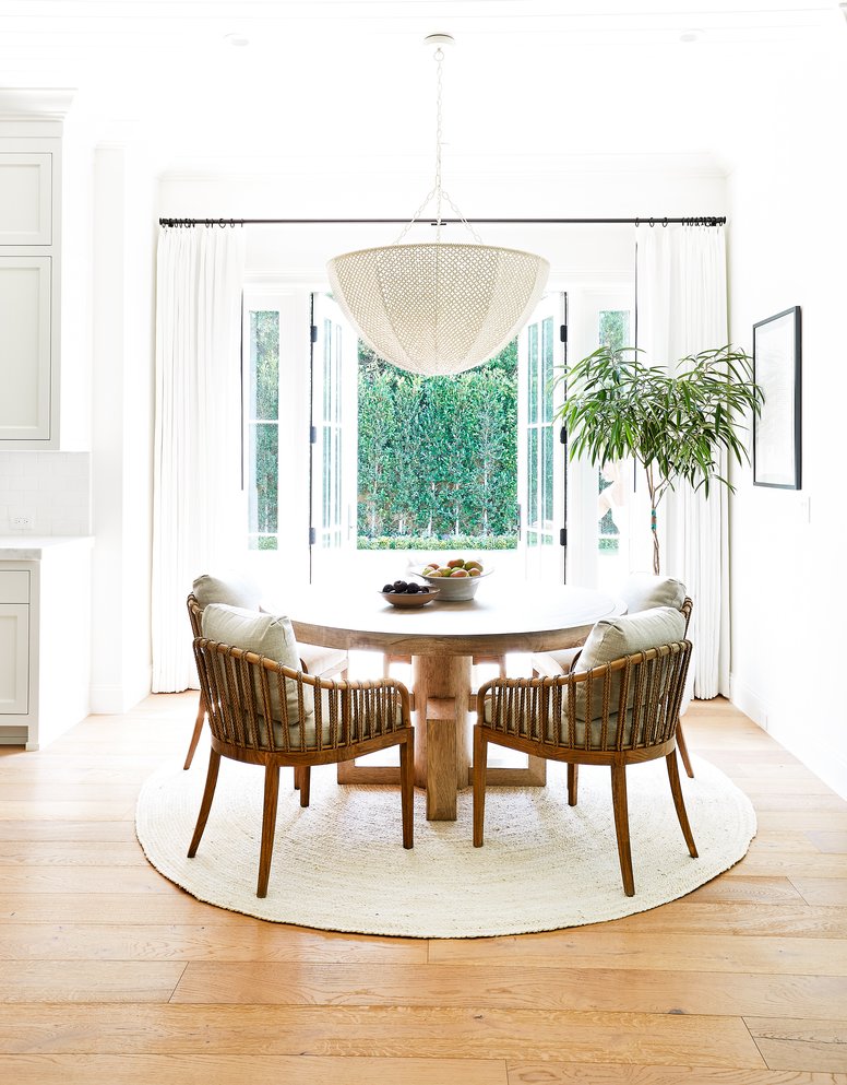 Kitchen nook in Brentwood by Pure Salt