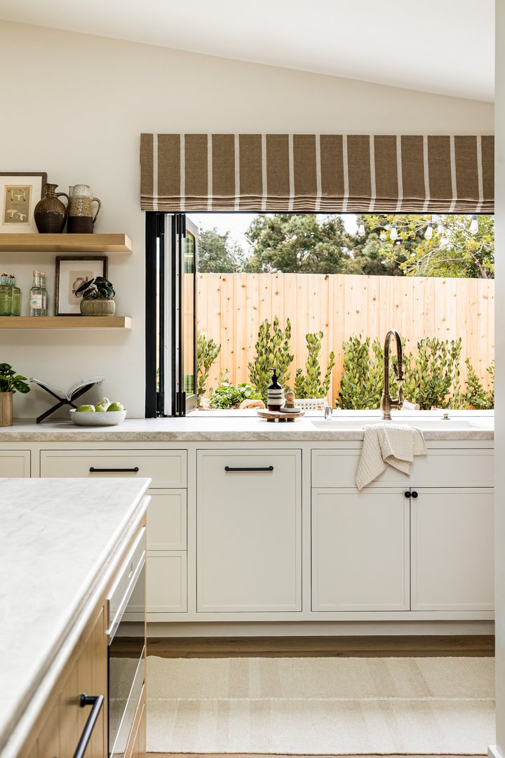 Kitchen in Rochell Retreat by Pure Salt