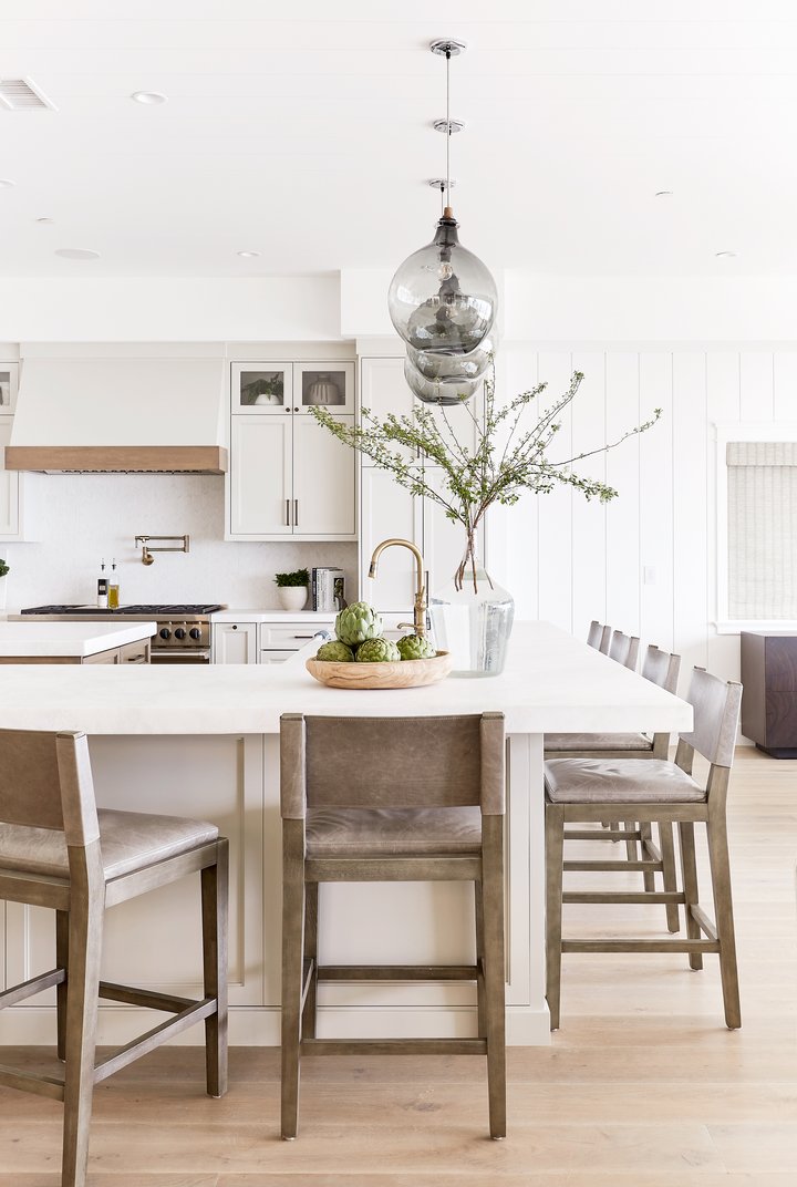 Kitchen island seating in Three Arch Bay