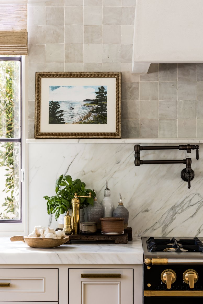 Kitchen oven in Shady Canyon