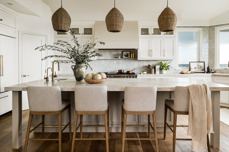 Kitchen island in T-Street by Pure Salt