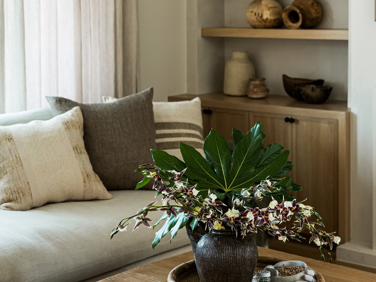 Living room seating in Rochell Retreat