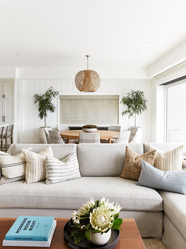 Living room in Three Arch Bay by Pure Salt