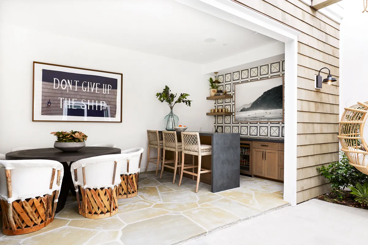 Outdoor living in Three Arch Bay by Pure Salt