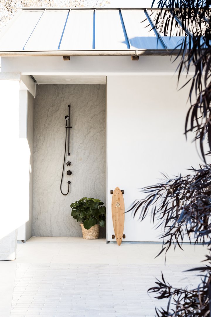 Outdoor shower in Los Gatos