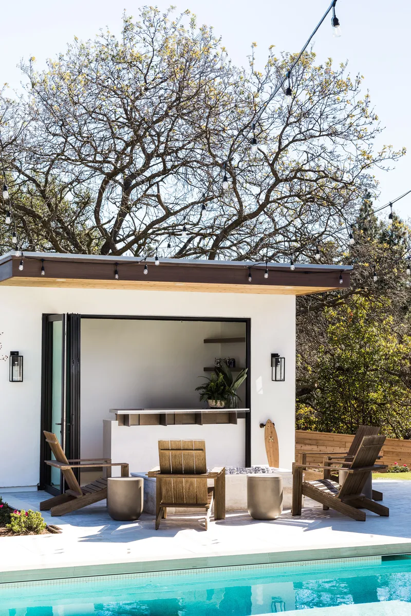 Outdoor pool bar in Los Gatos