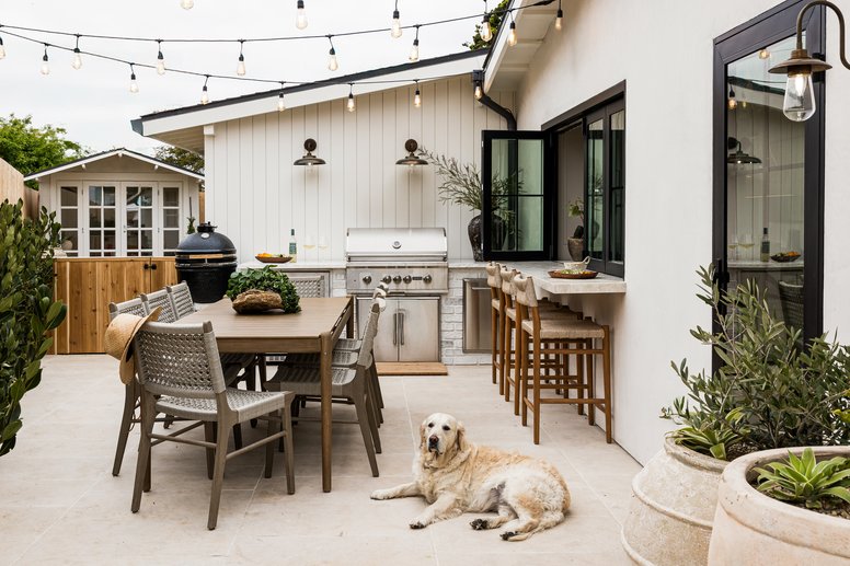 Outdoor living in Rochell Retreat by Pure Salt