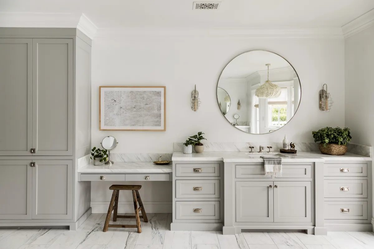 Primary Suite bathroom in West LA by Pure Salt