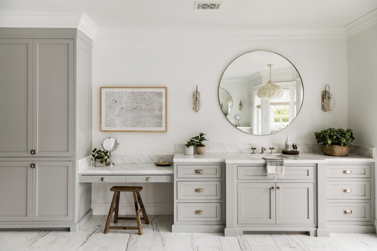 Primary Suite bathroom in West LA by Pure Salt