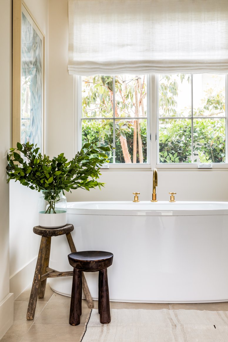 Primary Suite bathroom tub in Coastal Canyon