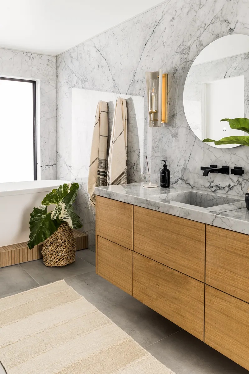 Primary Suite bathroom in Malibu