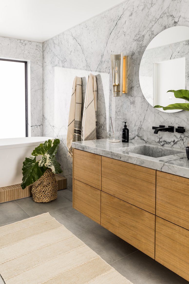 Primary Suite bathroom in Malibu