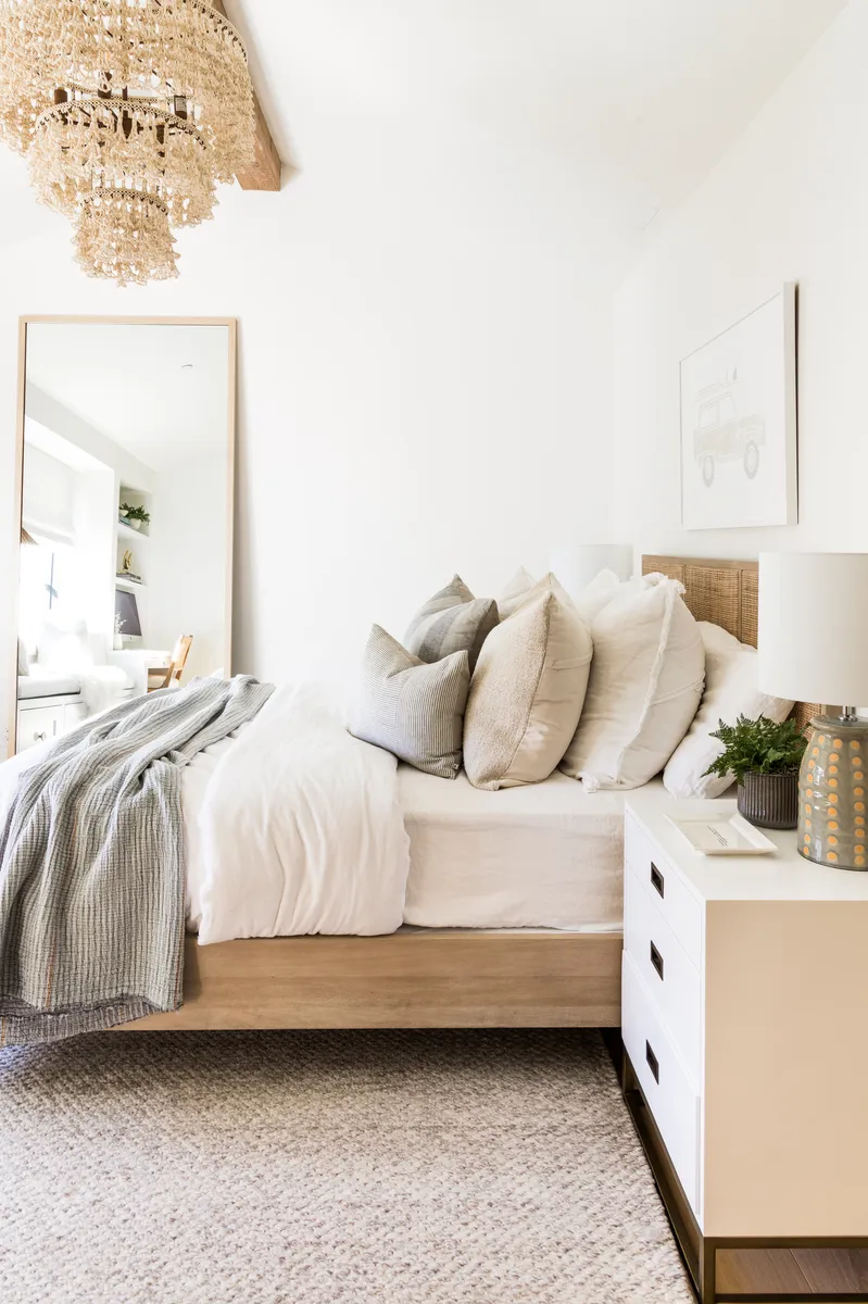 Girls bedroom in Los Gatos by Pure Salt