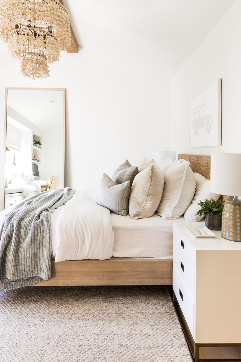Girls bedroom in Los Gatos by Pure Salt